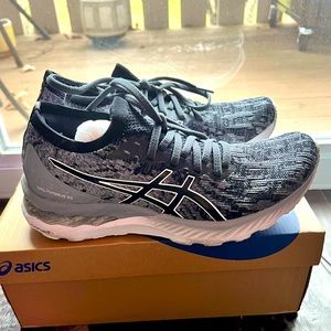 WOMEN'S ASICS GEL-NIMBUS 23 KNIT